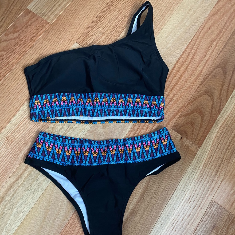 One shoulder bikini size small
